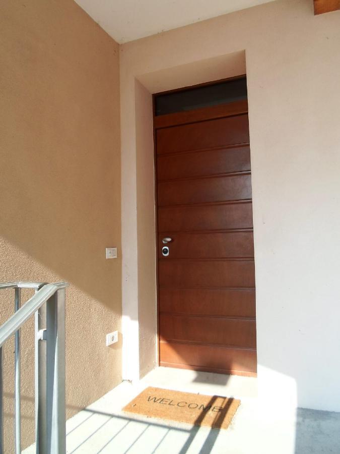 شقة Casa Ines لوناتو المظهر الخارجي الصورة